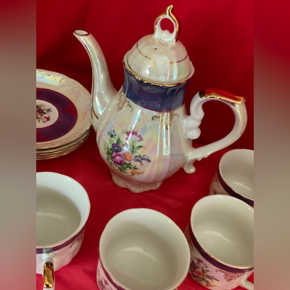 12 PIECE CHINA - Picture 2 of 10